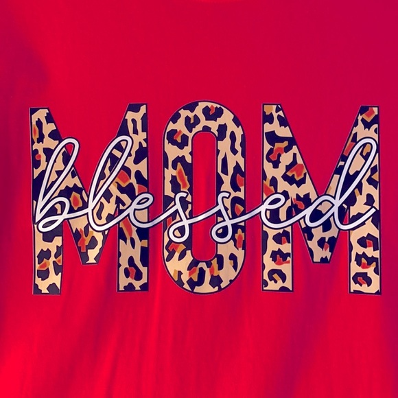 Blessed Mom Red Graphic Tee - Picture 4 of 4